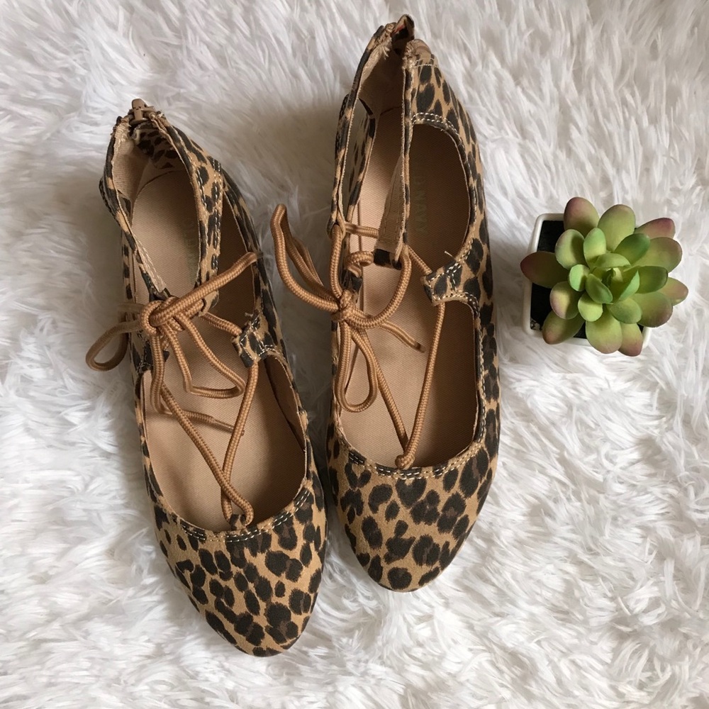 Just In❣️Old Navy Lace up Leopard Ballet Flats ❣️